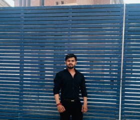 Karan, 36, Delhi