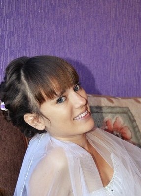 Оля, 31, Россия, Валуйки