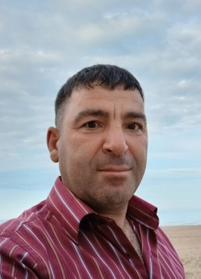 Анатолий из Новочеркасска 45 лет