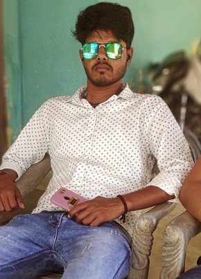 Shahid khan, 18, India, Surat