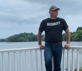 Mike, 29, Oswego (State of New York)