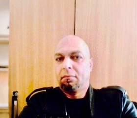 Tempest, 52, Arras