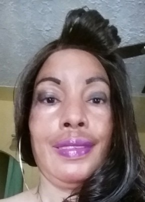 Sandra DaCosta, 53, Jamaica, Kingston