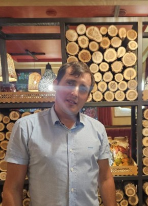 Саша из Chişinău 43 года