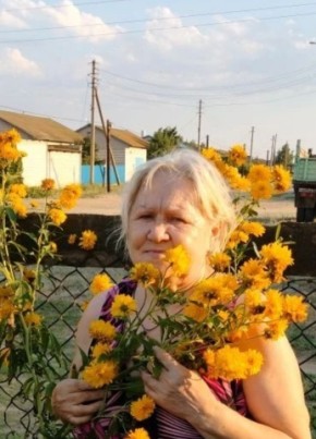 Надежда из Камышина 65 лет