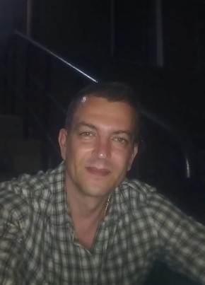 Андрей из Омска 48 лет