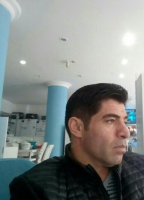 Sadk, 44, Türkiye Cumhuriyeti, Başakşehir