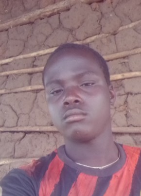 Pa yot muy, 18, Uganda, Gulu