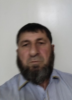 Усман Горданов из Нальчика 46 лет