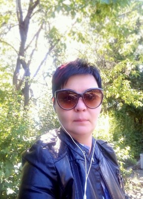 Оля, 42, Россия, Новоуральск