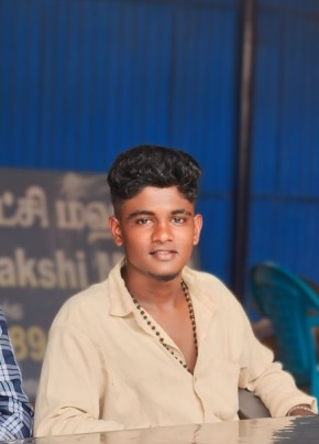 Kannan, 18, India, Usilampatti