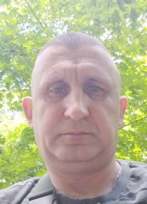Анатолий из Пензы 44 года