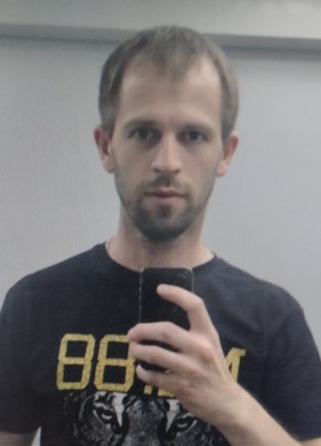 Aleksey, 29, Belarus, Brest