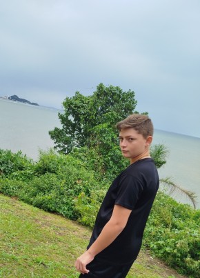 Jean из Francisco Beltrão 18 лет