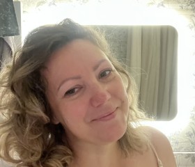 Nastya, 45, Saint Petersburg