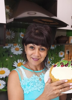 Elena, 47, Russia, Shushenskoye