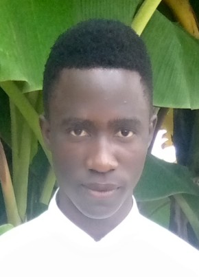 Thom, 20, Tanzania, Dar es Salaam