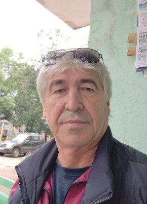 Ринат из Уфы 58 лет