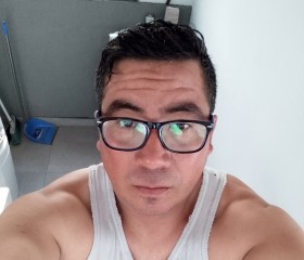 Chino, 24, Gobernador Galvez