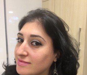 Raechka, 46, Brooklyn