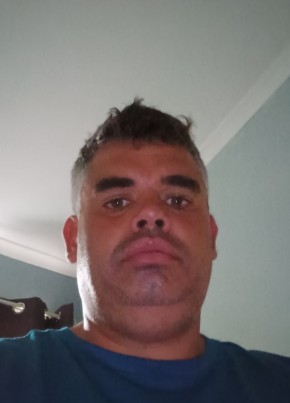 Cory Acuna, 41, Australia, Melbourne
