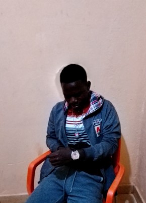MAINGI MUSEMBI из Nairobi 25 лет