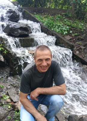 Алексей из Луганска 49 лет