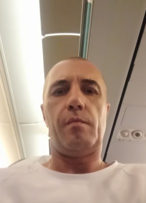 Александр из Алдана 46 лет