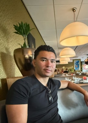 Marsel из Alkmaar 23 года