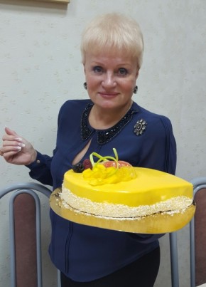галина , 64, Россия, Санкт-Петербург