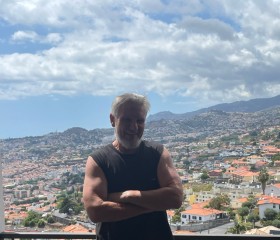 Mikhail, 50, Funchal