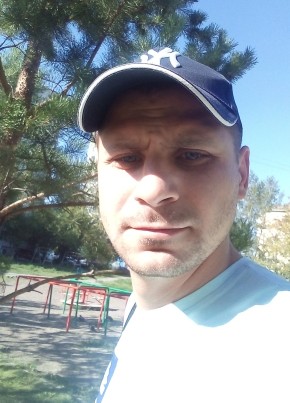 Константин, 34, Россия, Сосновоборск (Красноярский край)