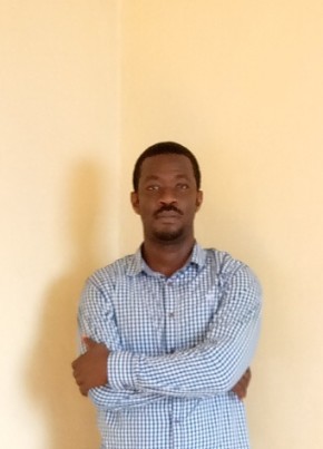 Ibrahim kumbassa, 29, Sierra Leone, Freetown