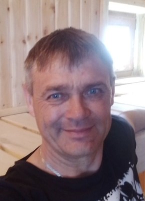 Михаил из Омска 46 лет