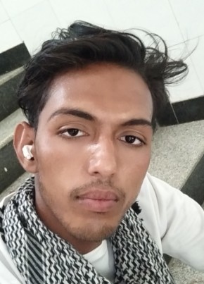 Shad Khan, 21, India, Delhi