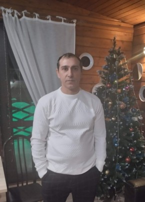 Руслан из Подольска 43 года