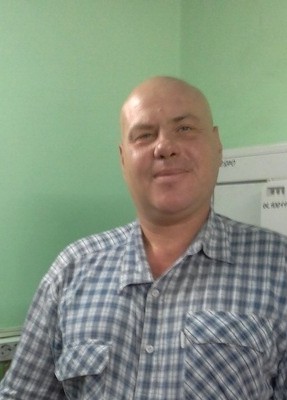 Максим, 46, Россия, Дорогобуж