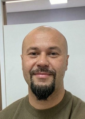 Даниил из Екатеринбурга 38 лет