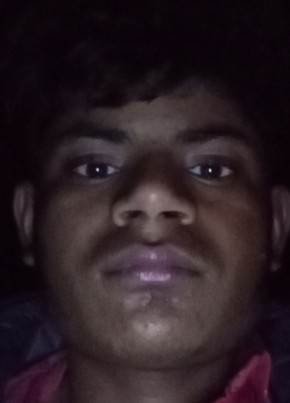 Neeraj Chadar, 19, India, Gorakhpur (Haryana)