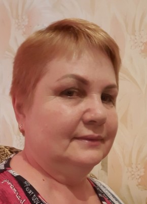 Светлана из Саратова 56 лет