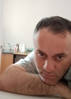 Али из Новосибирска 39 лет