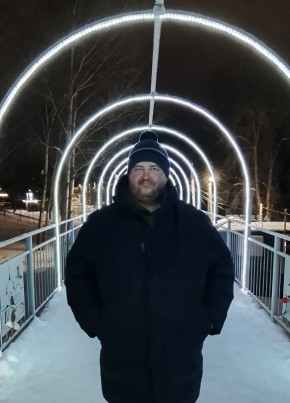 Роман из Курска 46 лет