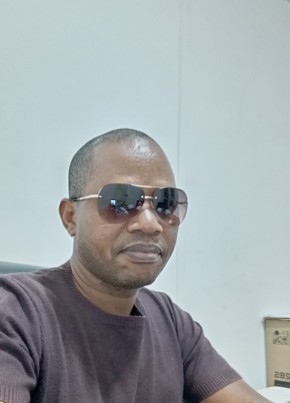 Ito, 47, República de Angola, Loanda