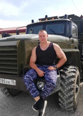 Олег, 29, Россия, Дзержинск