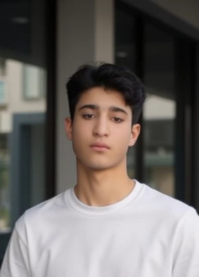Karlos из Konya 19 лет