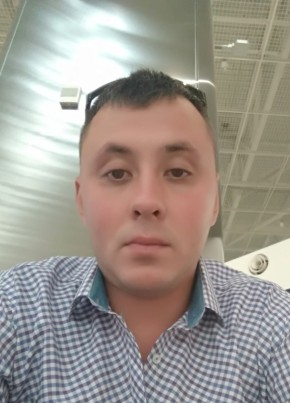 Александр, 39, Россия, Мирный