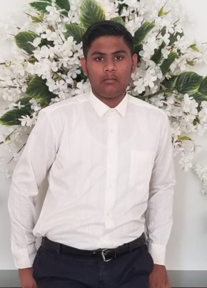 Usman Awan, 19, پاکستان, سیالکوٹ