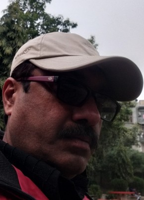 Sagar, 58, India, Delhi