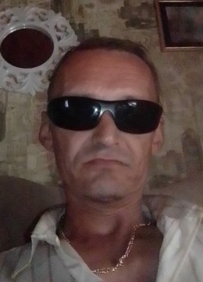 Игорь, 44, Россия, Добрянка