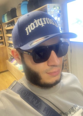 Альфредо из Бишкека 26 лет